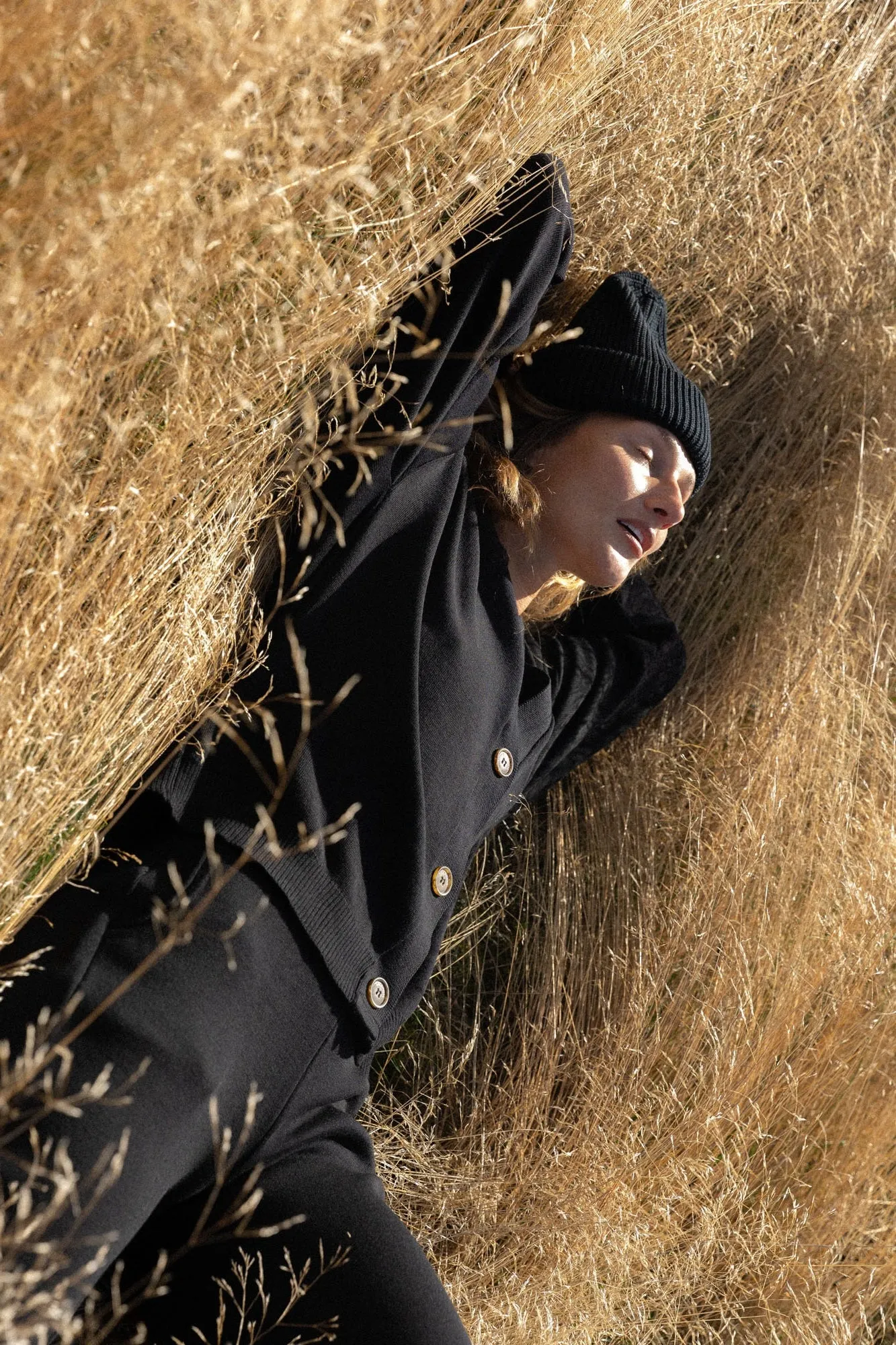 Bene 100% Merino Cardigan Black